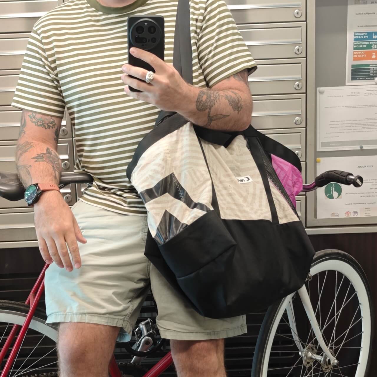 Torba z materiałów technicznych RERIDE jako torba do pracy i miasta