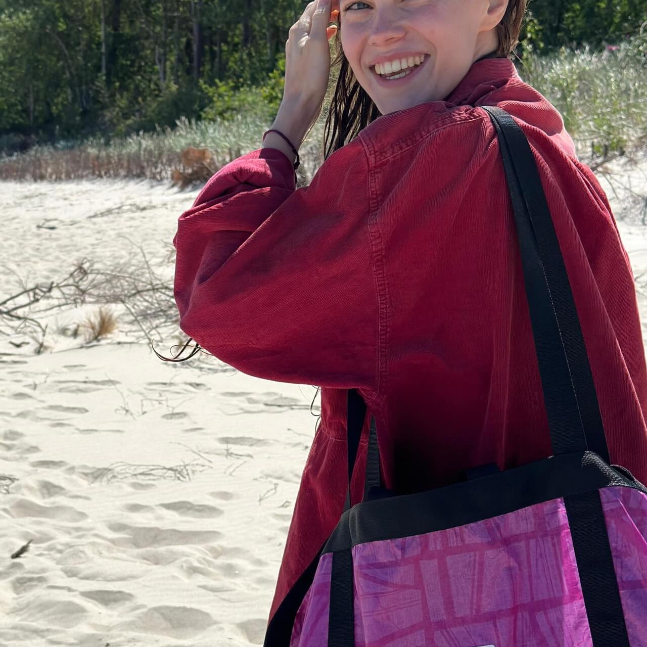 Torba RERIDE z recyklingu latawców kitesurfingowych — trwała torba z materiałów technicznych